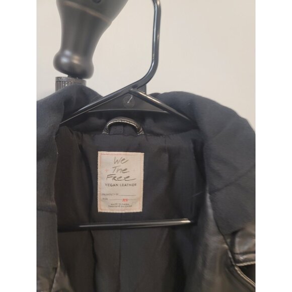 Free People We The Free Monroe Vegan Leather Hooded Biker Jacket Size Xs Black - Picture 3 of 6